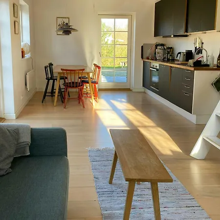 Bright And Cozy Summer House Near Isefjord *